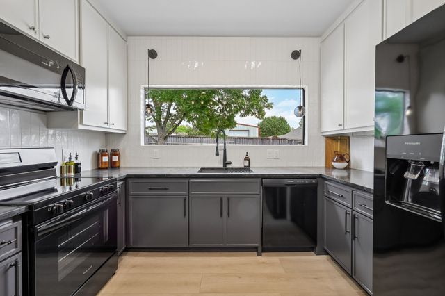 120 Wild Oak Lane, Hickory Creek, TX 75065