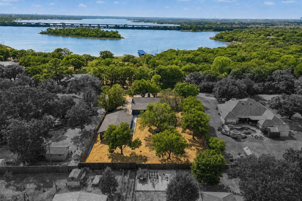 120 Wild Oak Lane, Hickory Creek, TX 75065 — exterior