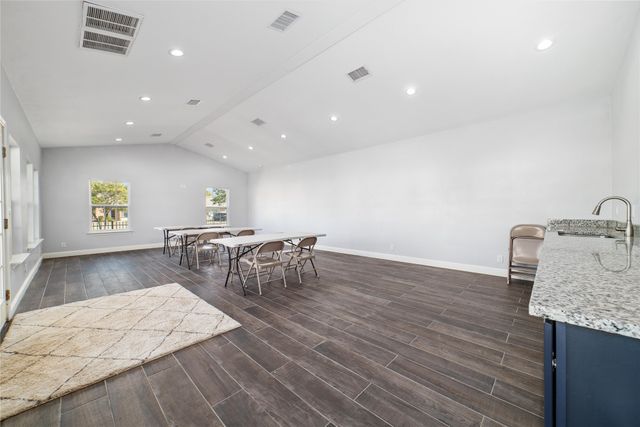 3002 Waterstone Way, Brownwood, TX 76801