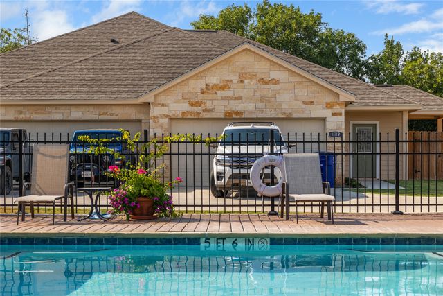 3002 Waterstone Way, Brownwood, TX 76801