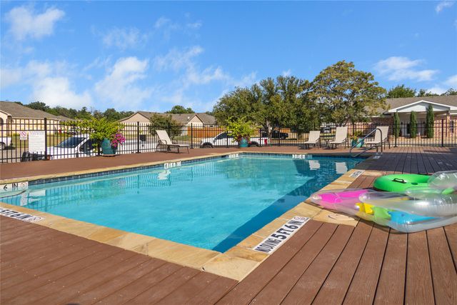 3002 Waterstone Way, Brownwood, TX 76801