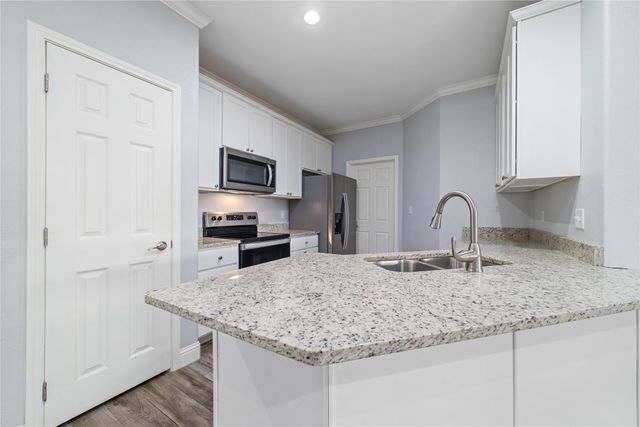 3002 Waterstone Way, Brownwood, TX 76801