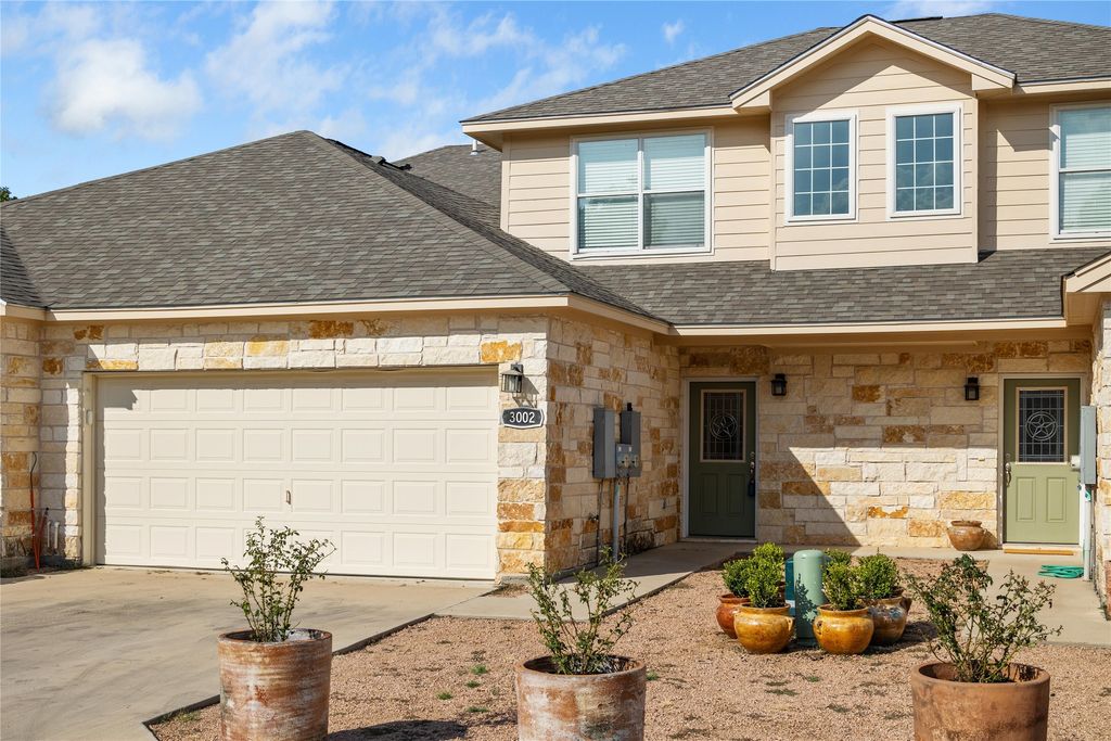 3002 Waterstone Way, Brownwood, TX 76801