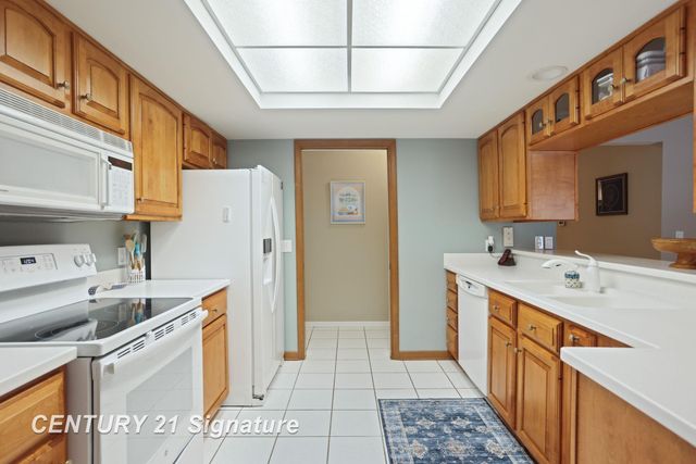 400 Mayflower Drive, Saginaw Twp, MI 48638