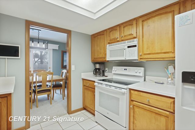 400 Mayflower Drive, Saginaw Twp, MI 48638