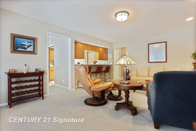 400 Mayflower Drive, Saginaw Twp, MI 48638