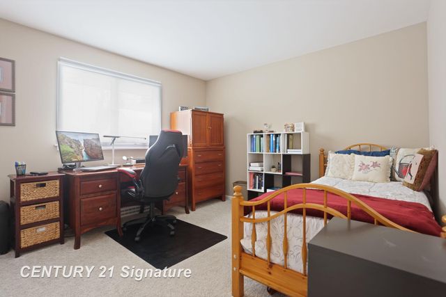 400 Mayflower Drive, Saginaw Twp, MI 48638