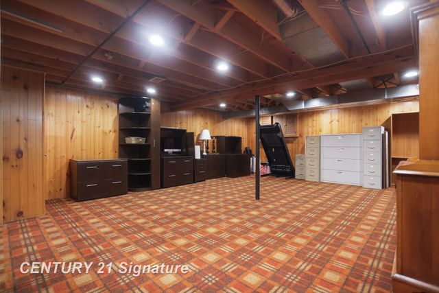 400 Mayflower Drive, Saginaw Twp, MI 48638