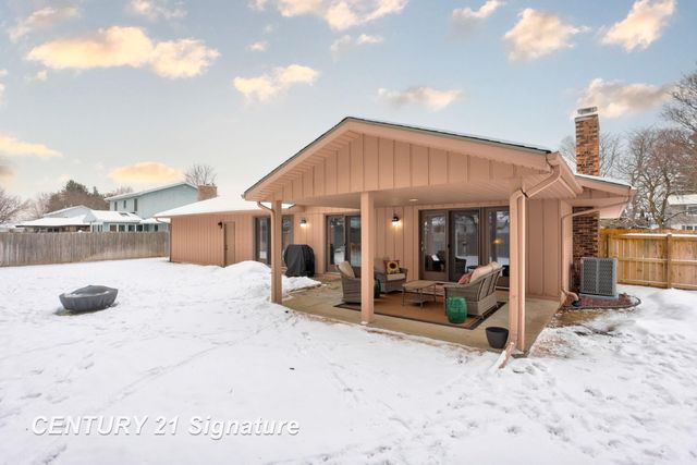 400 Mayflower Drive, Saginaw Twp, MI 48638