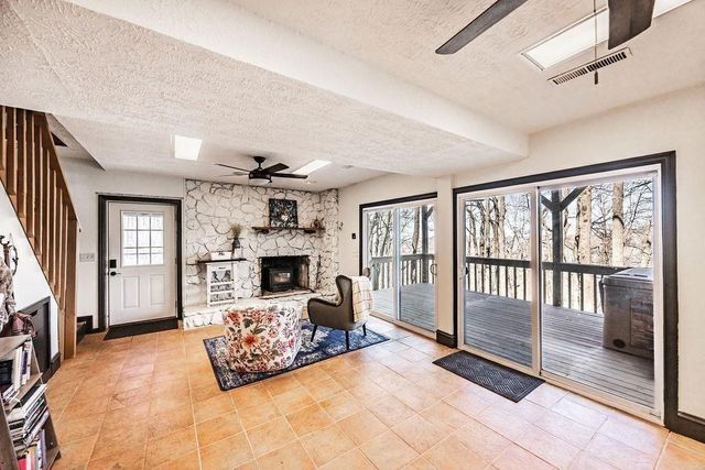 1006 Chestnut Cove Trail, Jasper, GA 30143