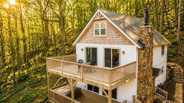 1006 Chestnut Cove Trail, Jasper, GA 30143