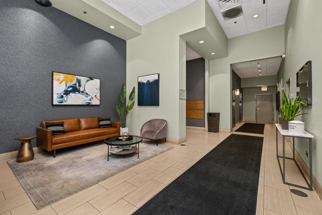 400 W Ontario Street 612, Chicago, IL 60654