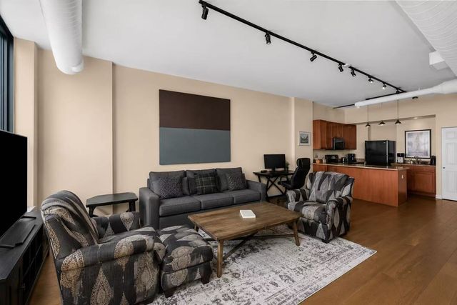 400 W Ontario Street 612, Chicago, IL 60654