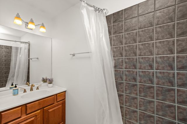 400 W Ontario Street 612, Chicago, IL 60654