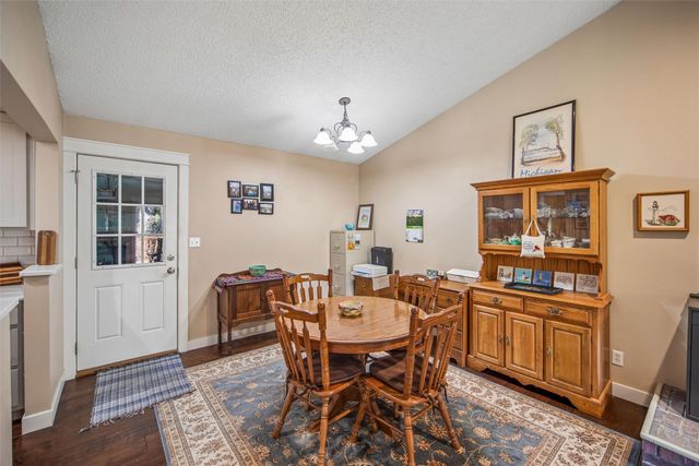 911 Mesa Verde Place, Ames, IA 50014