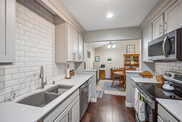911 Mesa Verde Place, Ames, IA 50014