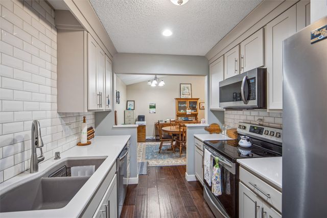 911 Mesa Verde Place, Ames, IA 50014