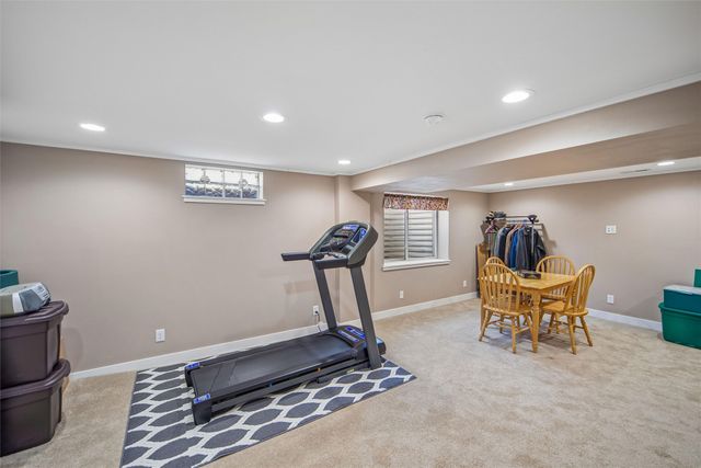 911 Mesa Verde Place, Ames, IA 50014