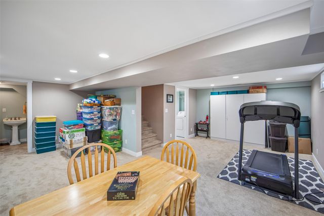 911 Mesa Verde Place, Ames, IA 50014