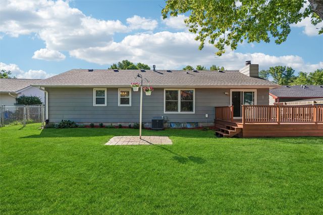 911 Mesa Verde Place, Ames, IA 50014