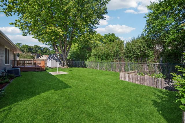 911 Mesa Verde Place, Ames, IA 50014