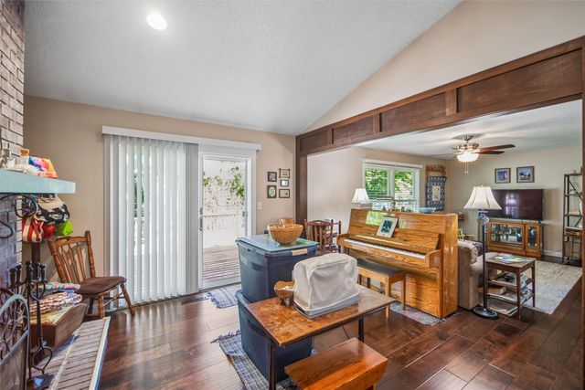 911 Mesa Verde Place, Ames, IA 50014