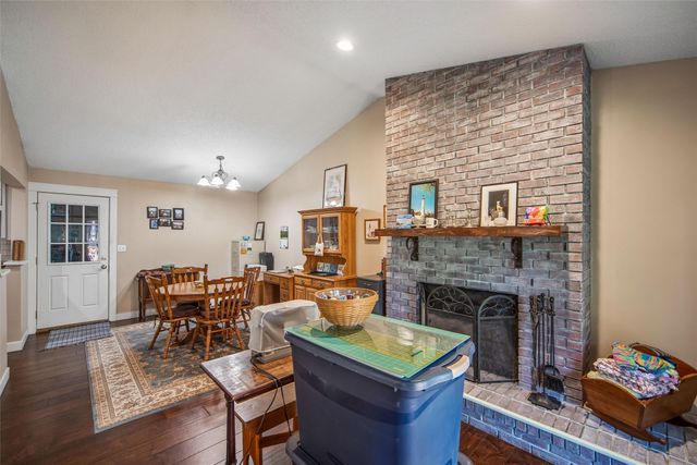 911 Mesa Verde Place, Ames, IA 50014