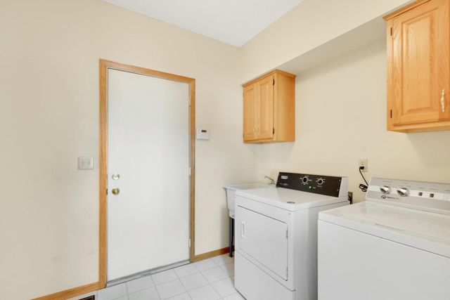 9032 McGuffey Road, Eden Prairie, MN 55347