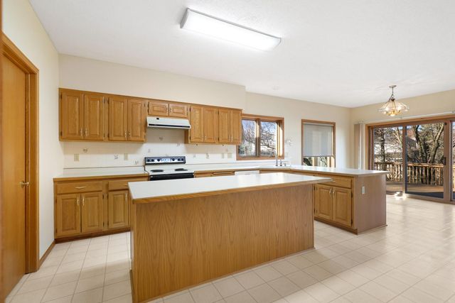 9032 McGuffey Road, Eden Prairie, MN 55347