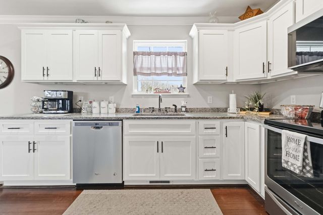 517 Whisper Woods Drive, Somerset, KY 42503