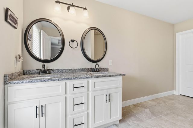 517 Whisper Woods Drive, Somerset, KY 42503