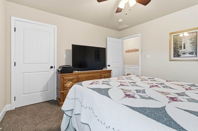 517 Whisper Woods Drive, Somerset, KY 42503