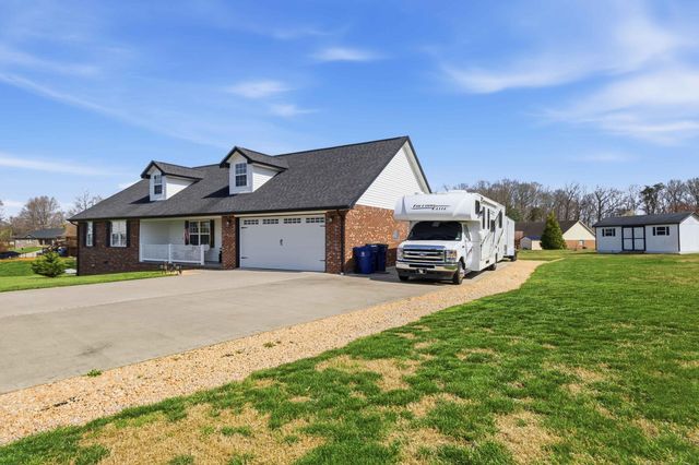 517 Whisper Woods Drive, Somerset, KY 42503