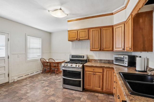 330 Primrose St, Haverhill, MA 01830