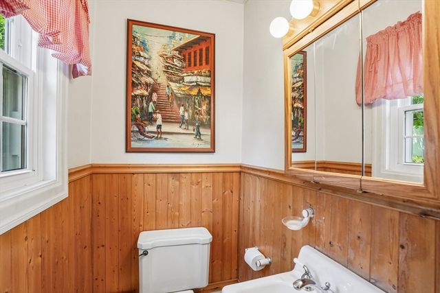 330 Primrose St, Haverhill, MA 01830