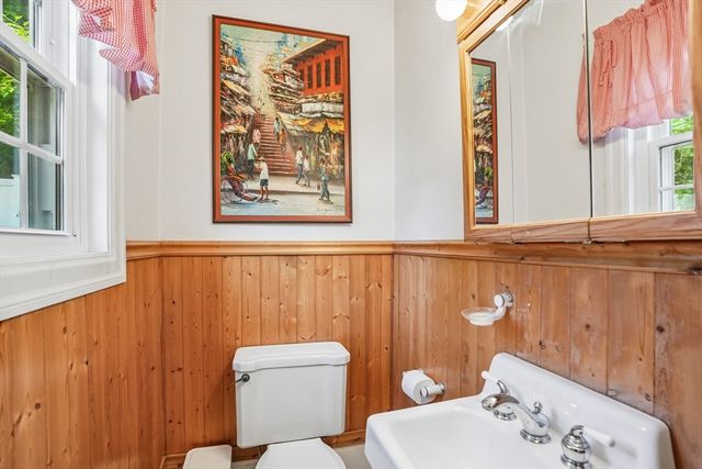 330 Primrose St, Haverhill, MA 01830
