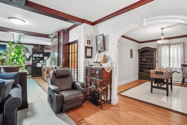 330 Primrose St, Haverhill, MA 01830
