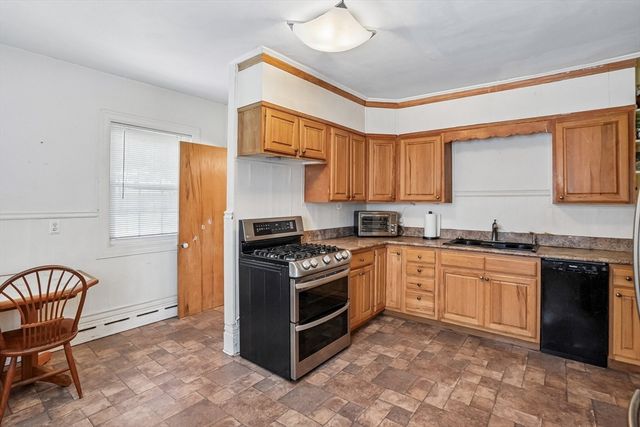 330 Primrose St, Haverhill, MA 01830