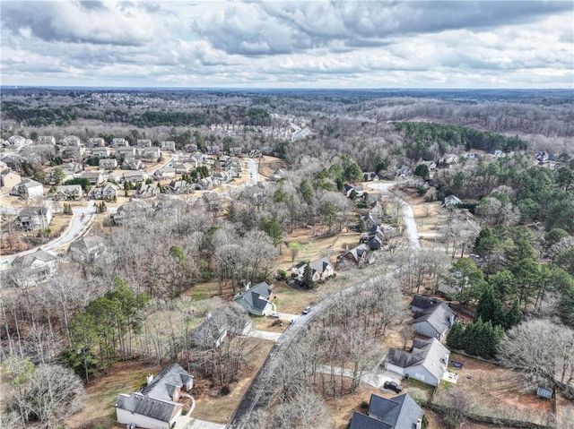 1515 Smoke Hill Drive, Hoschton, GA 30548