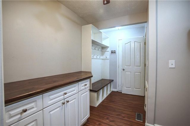 1515 Smoke Hill Drive, Hoschton, GA 30548