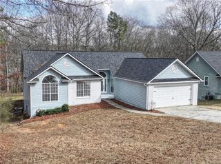 1515 Smoke Hill Drive, Hoschton, GA 30548