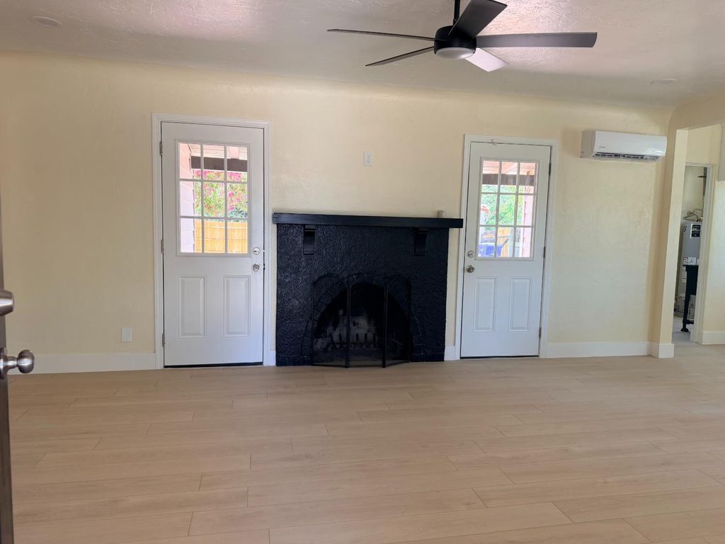 Image 10 of property listing at 3004 N Thorne Avenue, Fresno, CA 93704