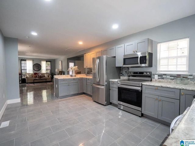 901 46TH STREET ENSLEY, Birmingham, AL 35208