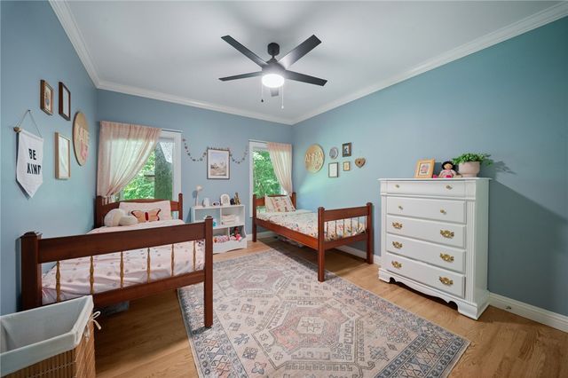 2432 N Toy Drive, Fayetteville, AR 72704