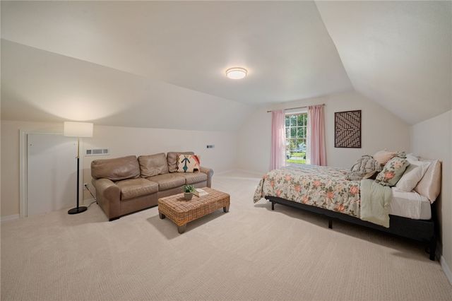 2432 N Toy Drive, Fayetteville, AR 72704