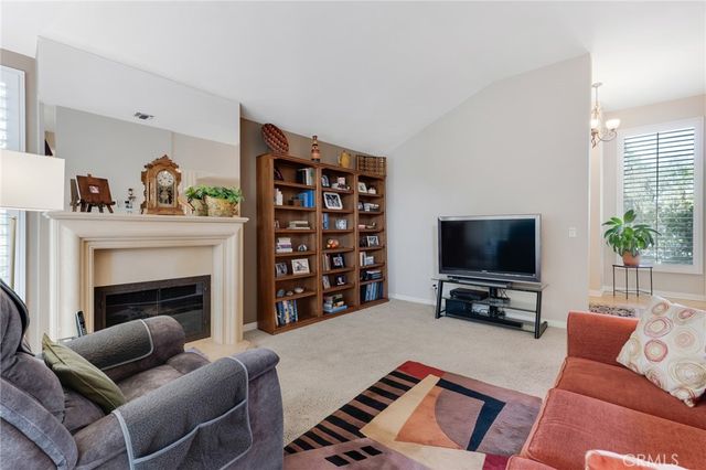 5757 Owensmouth Avenue 20, Woodland Hills, CA 91367