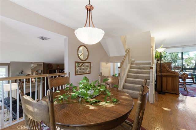 5757 Owensmouth Avenue 20, Woodland Hills, CA 91367