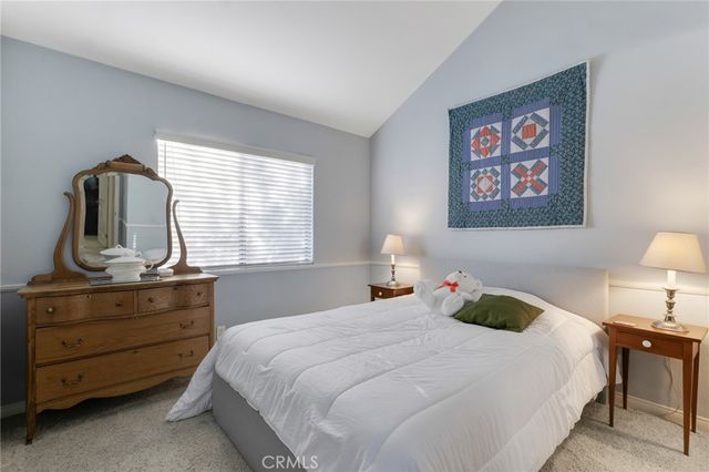 5757 Owensmouth Avenue 20, Woodland Hills, CA 91367