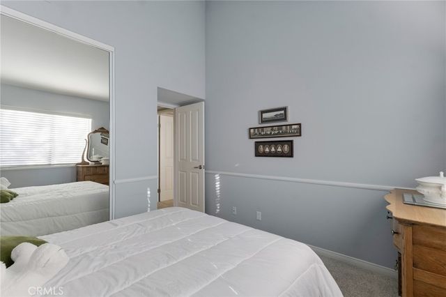 5757 Owensmouth Avenue 20, Woodland Hills, CA 91367