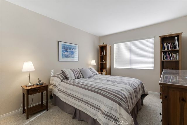 5757 Owensmouth Avenue 20, Woodland Hills, CA 91367